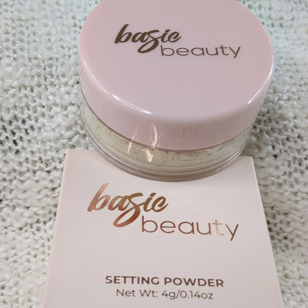 Basic Beauty Setting Powder in Banana, 4g/0.14oz
